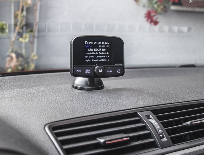 DAB přijímač / Bluetooth HF + přehrávač / micro SD (dab-03)